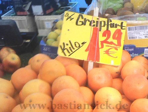 Greipfurt_bearbeitet_WZ (Türkischer Markt in der Schönleinstraße, Berlin) © Thu Ngo 25.03.2014_r1717mLi_f.jpg